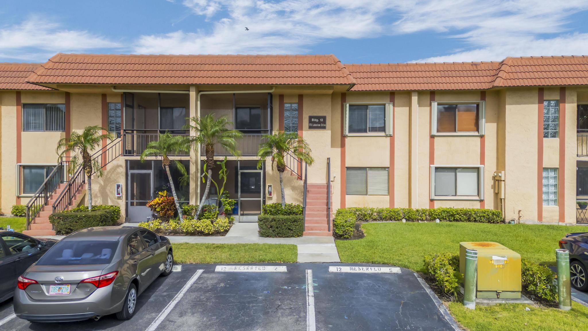 170 Lakeview Drive # 203, Weston FL 33326