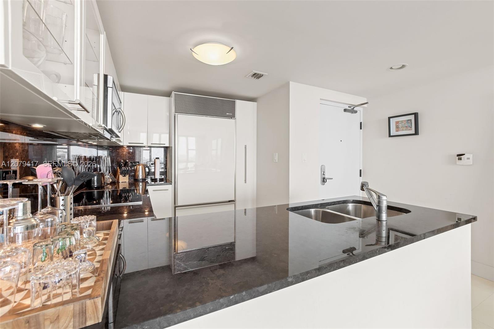6801 Collins Ave # 1401 — Photo 5