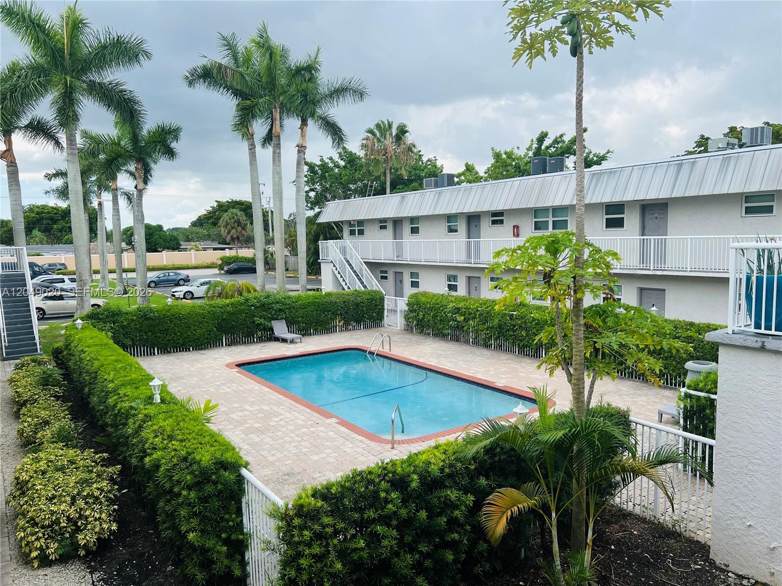2050 NW 89th Ave # 208, Pembroke Pines FL 33028