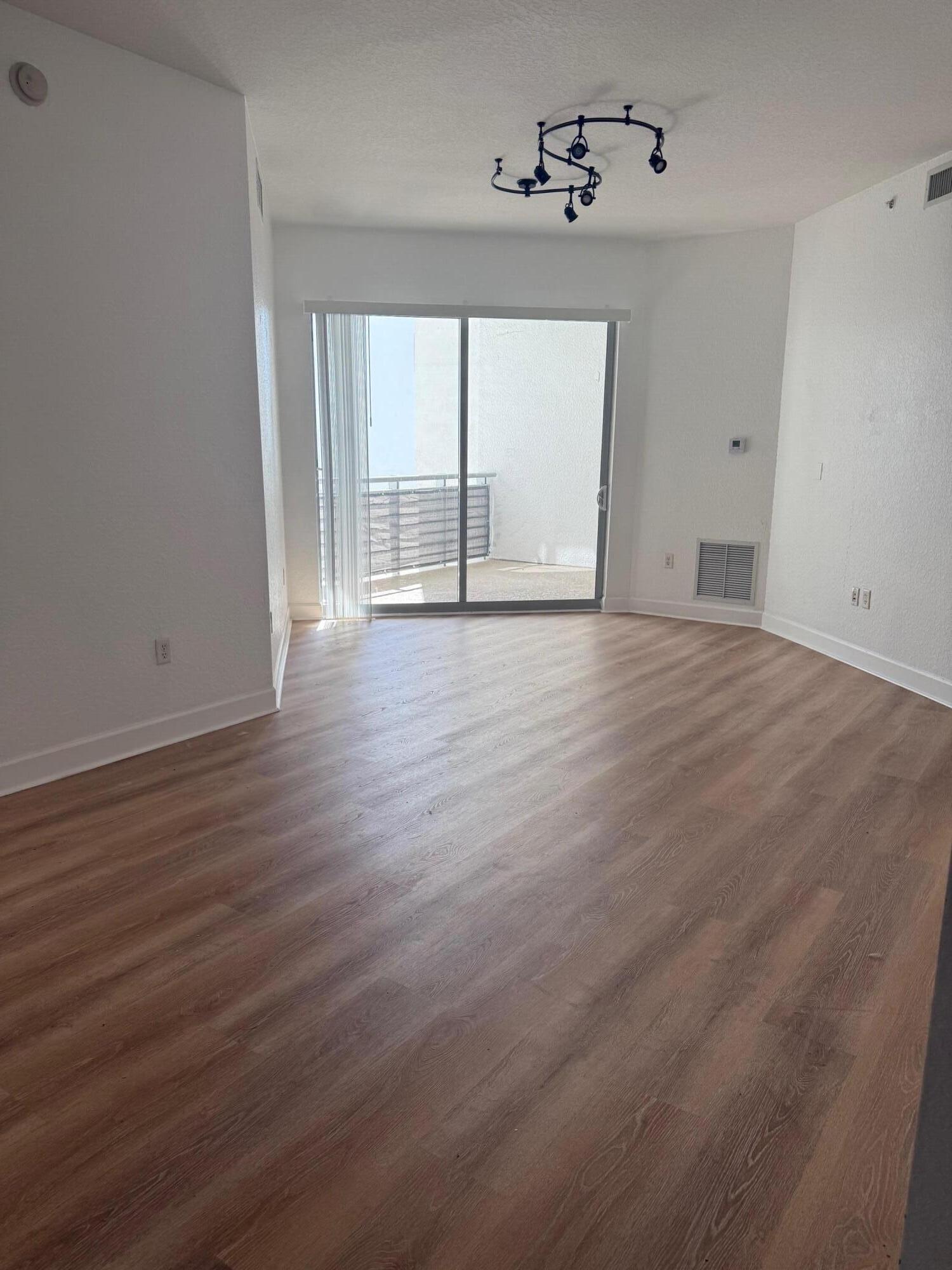 1830 Radius Drive # 1220, Hollywood FL 33020