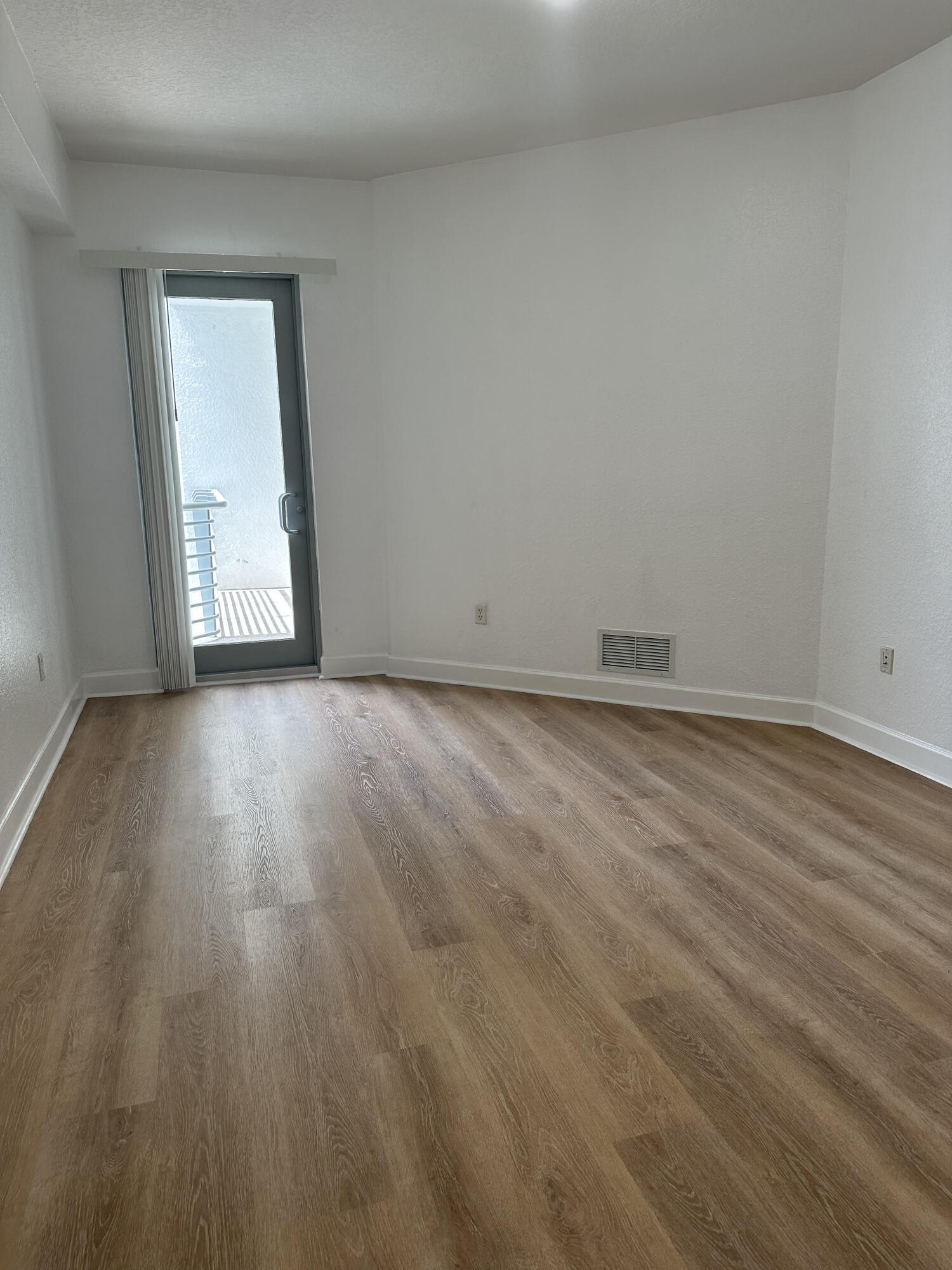 1830 Radius Drive # 1220 — Photo 2