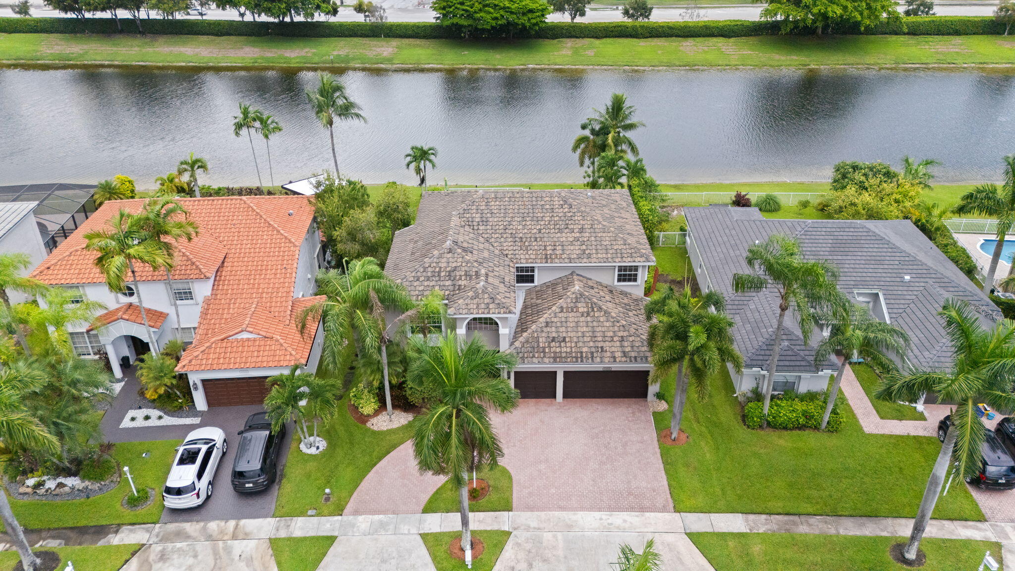12621 YARDLEY Drive — Photo 3