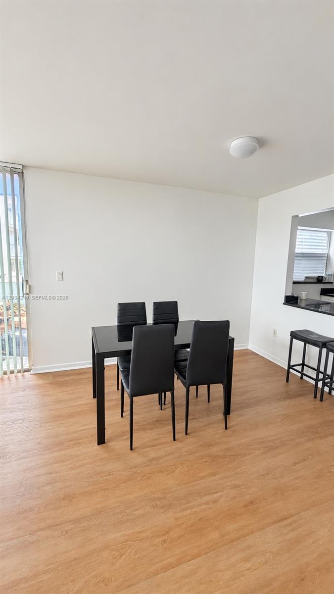 1990 Marseille Dr # 407 — Photo 4