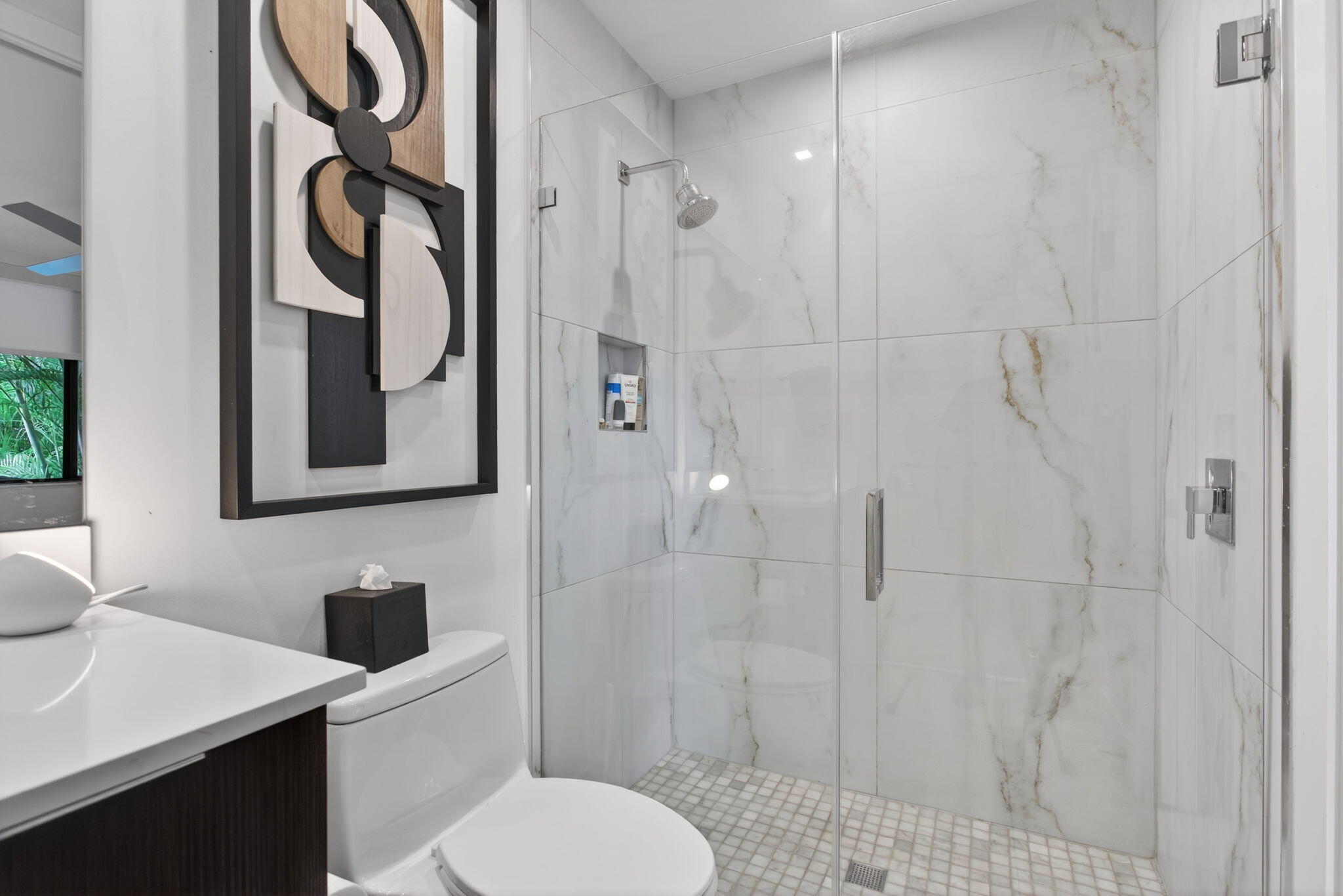 1044 N VICTORIA PARK Road — Photo 5