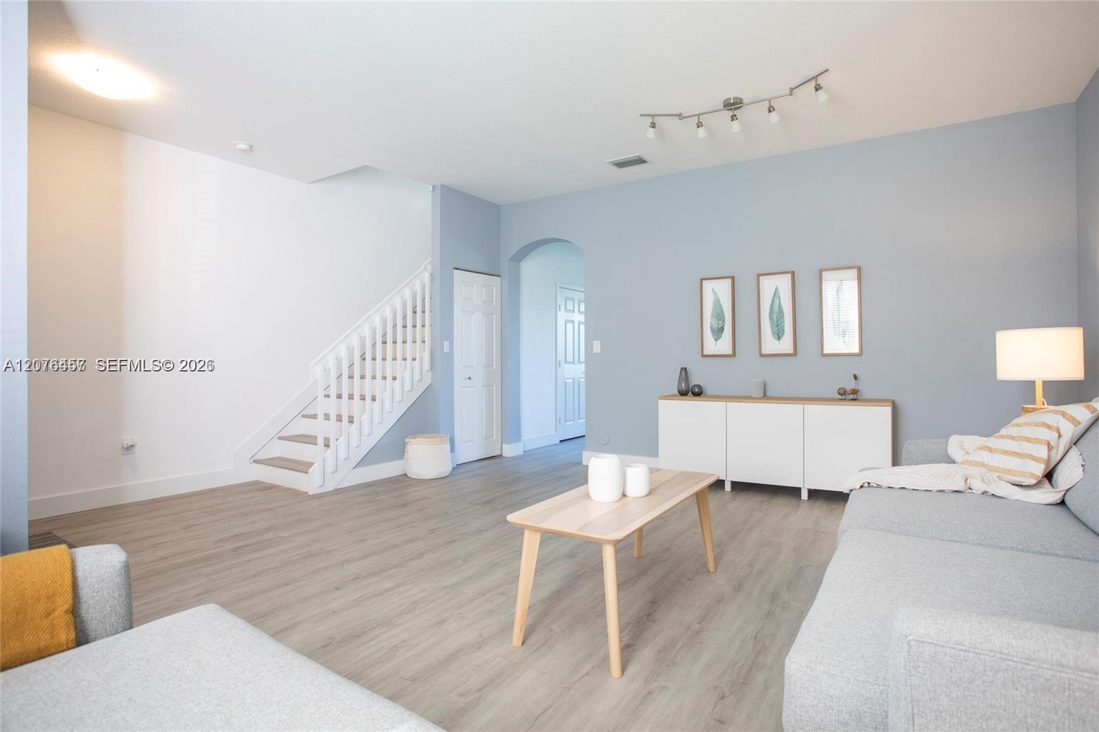 8925 SW 18th St # 404 — Photo 2