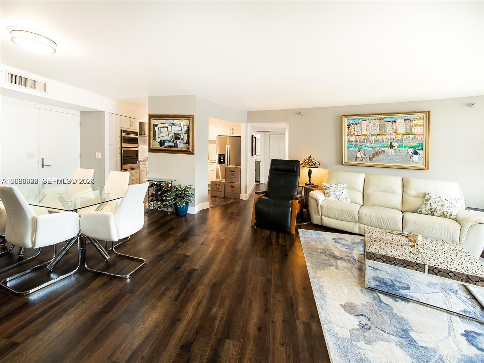 3500 Mystic Pointe Dr # 1607 — Photo 5