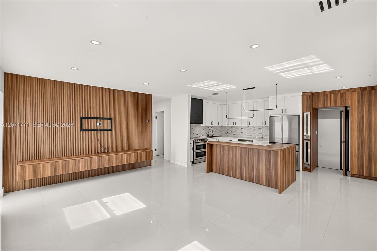 2180 SW 20th St View 10