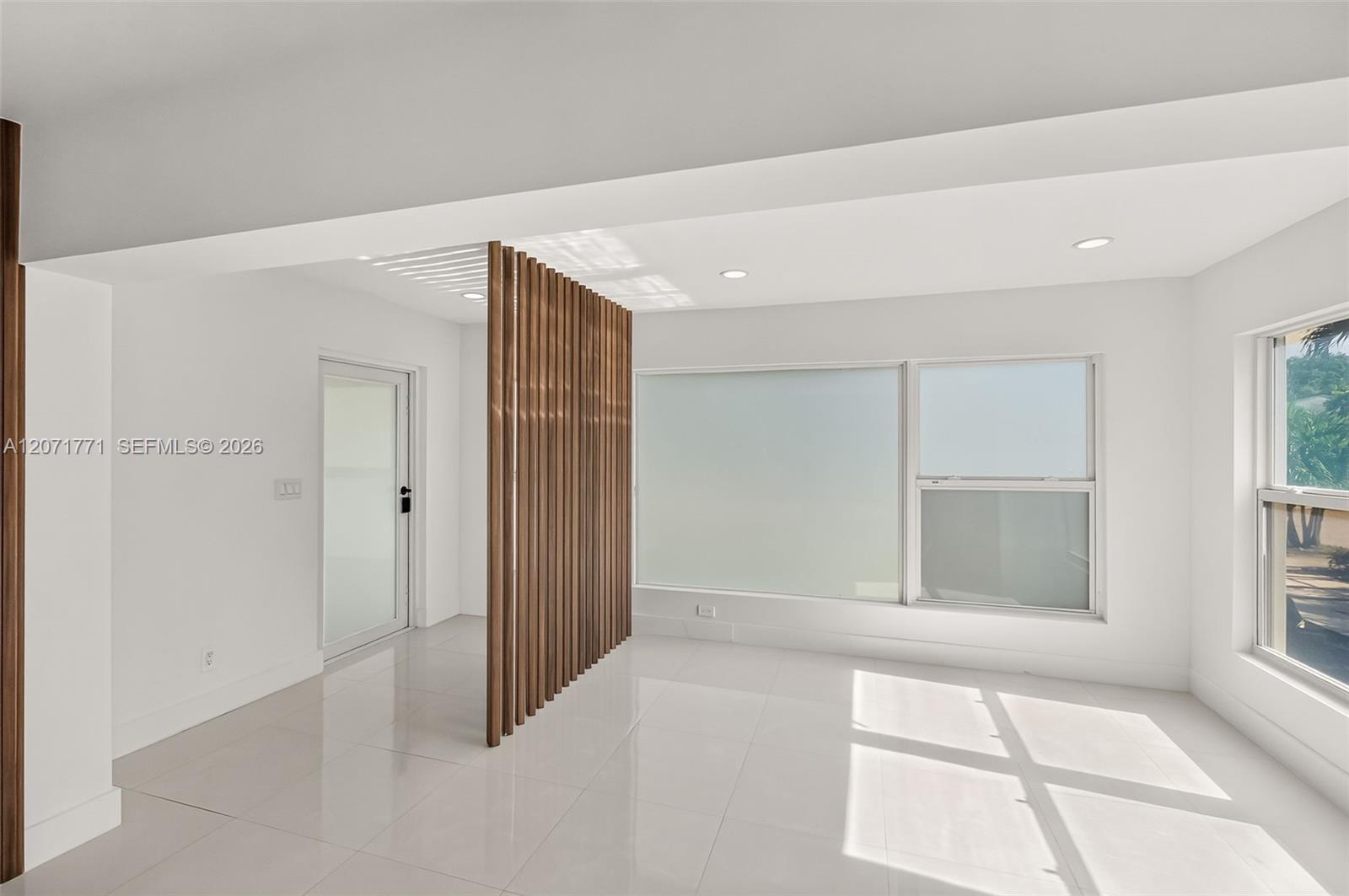 2180 SW 20th St View 7