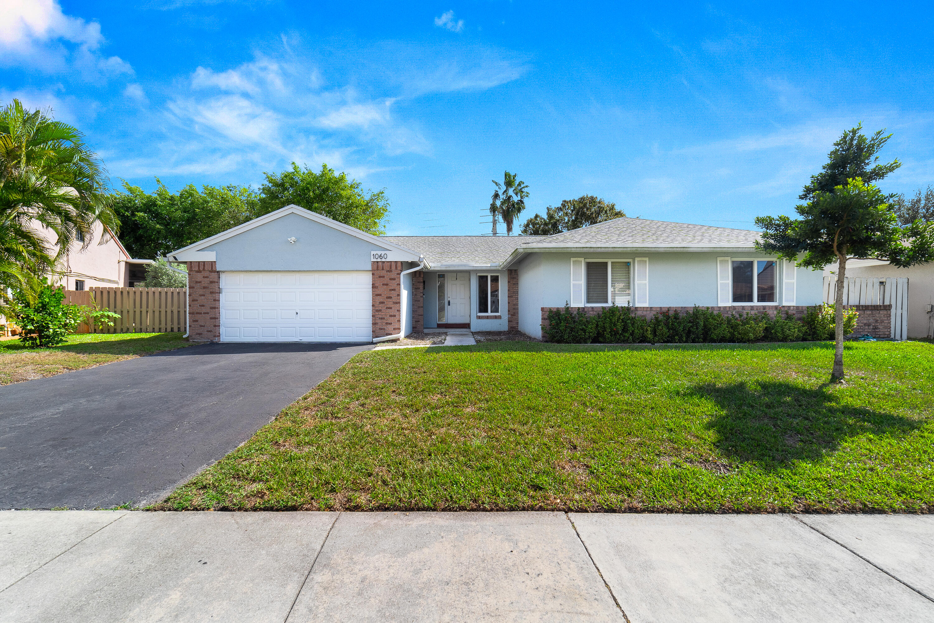 1060 Cedar Creek Way, Davie FL 33325