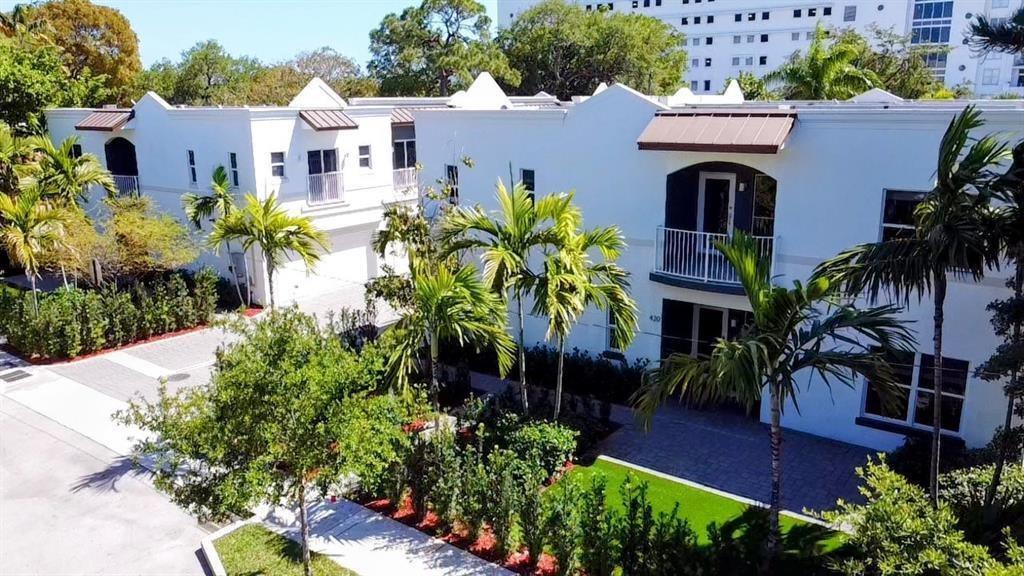420 SE 16TH Street, Fort Lauderdale FL 33316