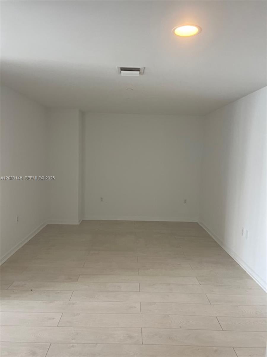 50 Biscayne Blvd # 3407 — Photo 4