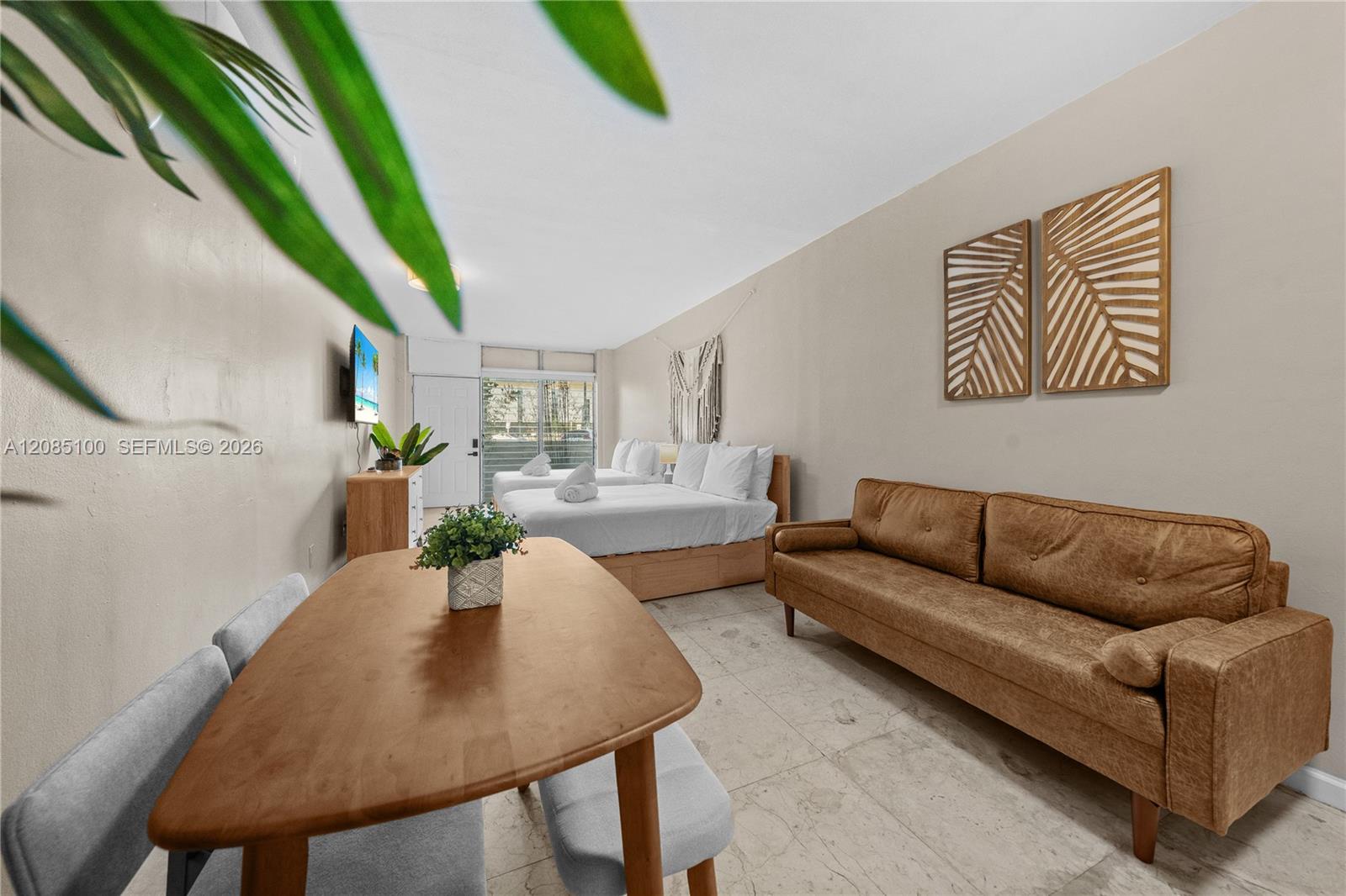 1685 Jefferson Ave # 6 — Photo 5