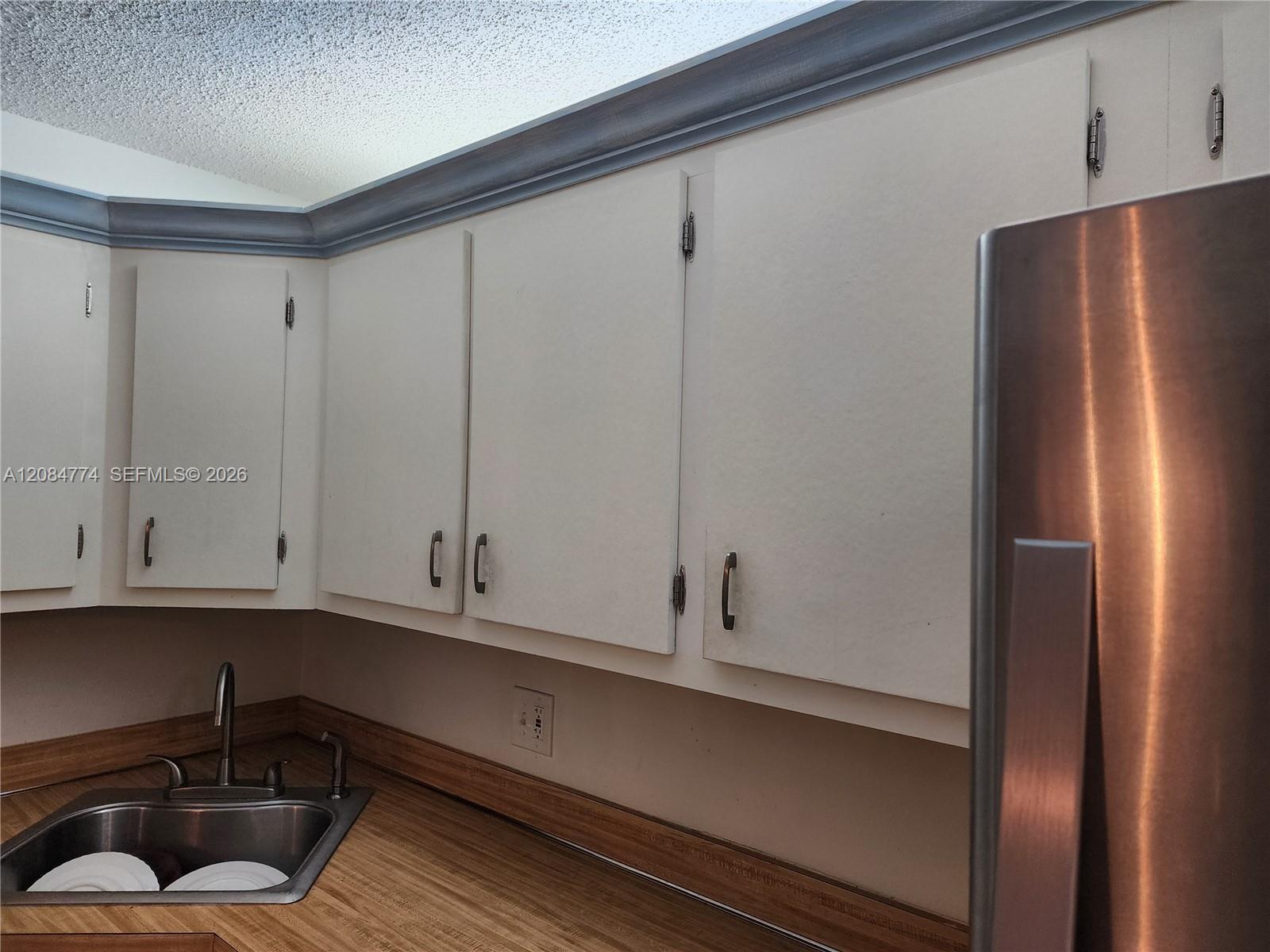 3561 Pine Tree Ct # 2 — Photo 4