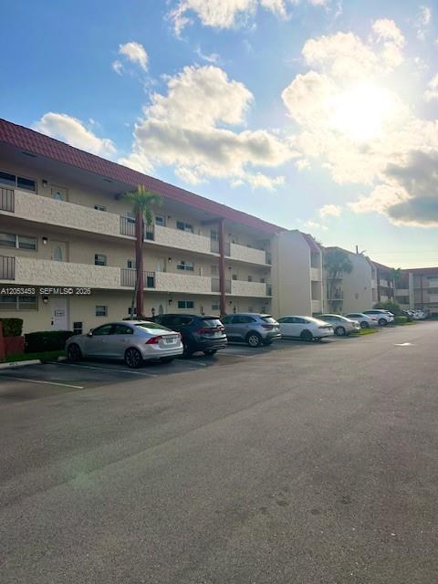 361 N Hollybrook Dr # 104, Pembroke Pines FL 33025