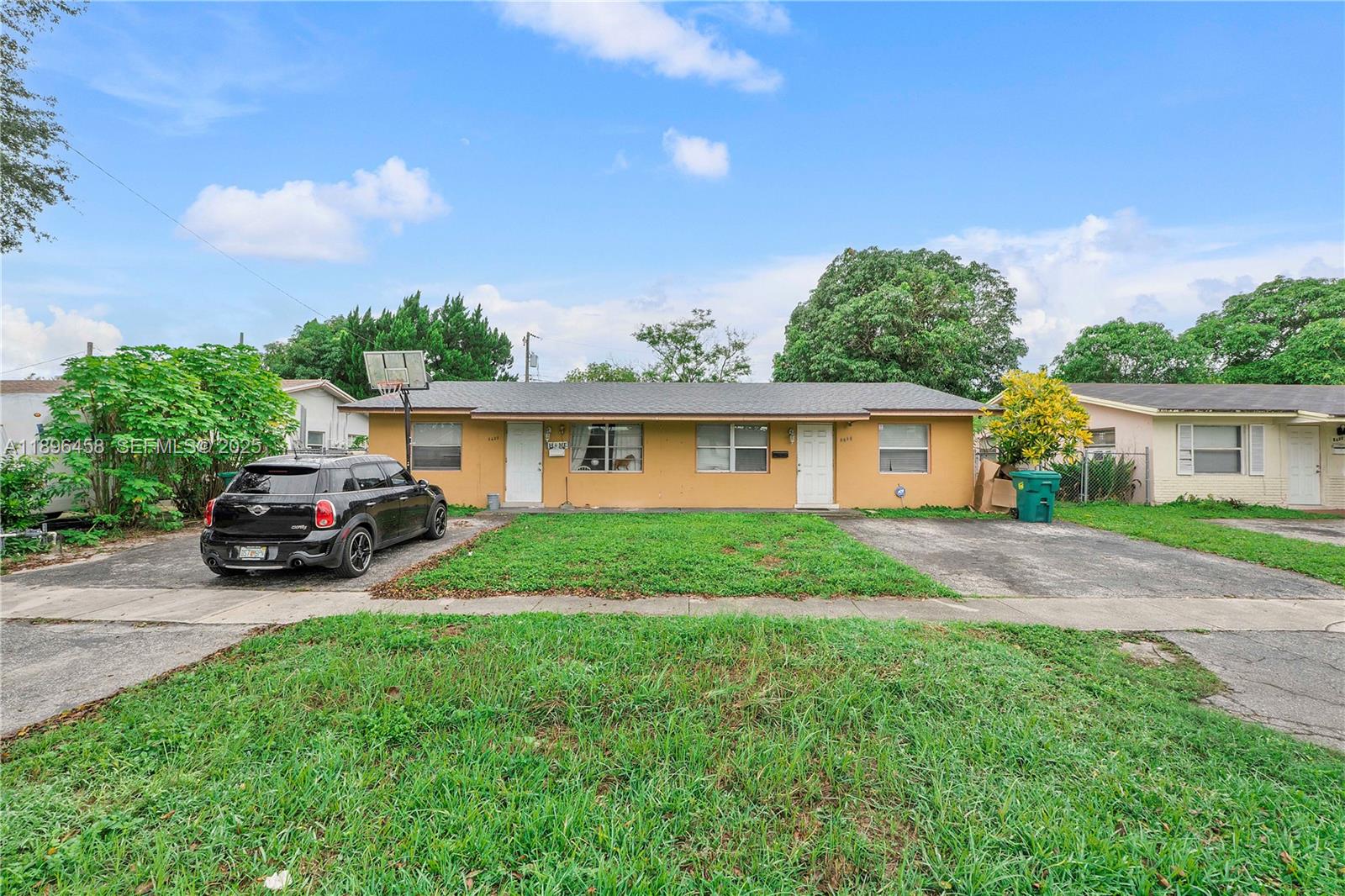 5620 NW 14th Ct — Photo 3