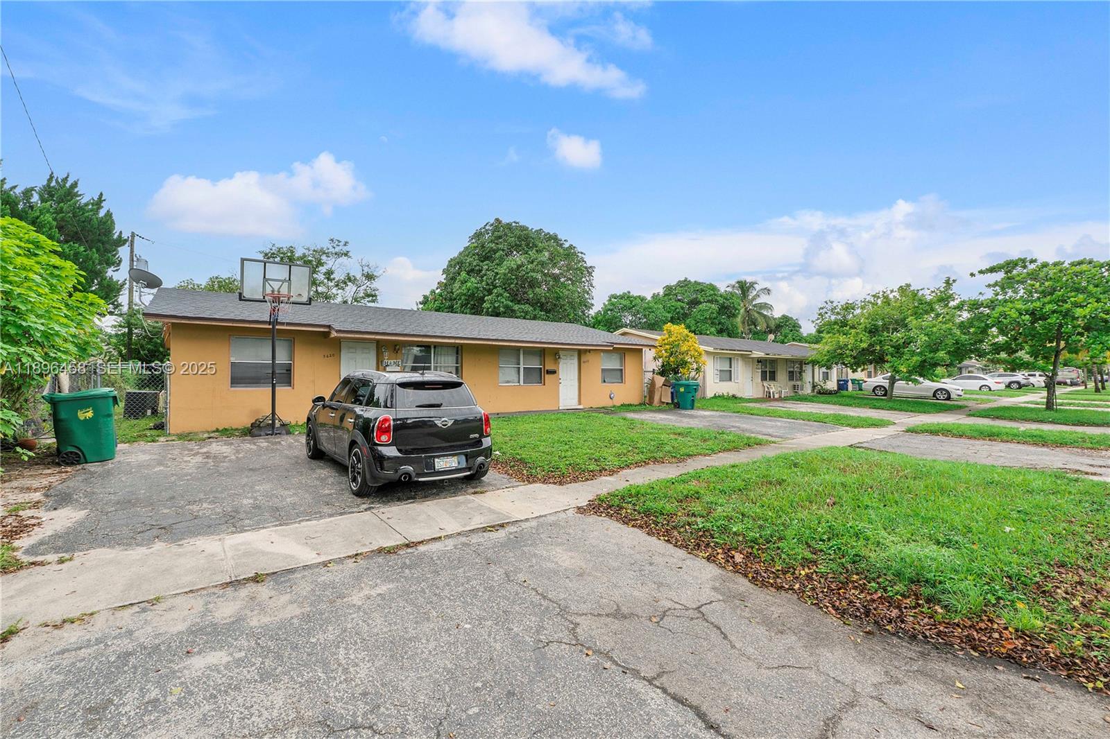 5620 NW 14th Ct — Photo 4
