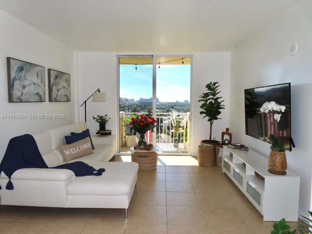 215 SW 42nd Ave # PH08, Miami FL 33134