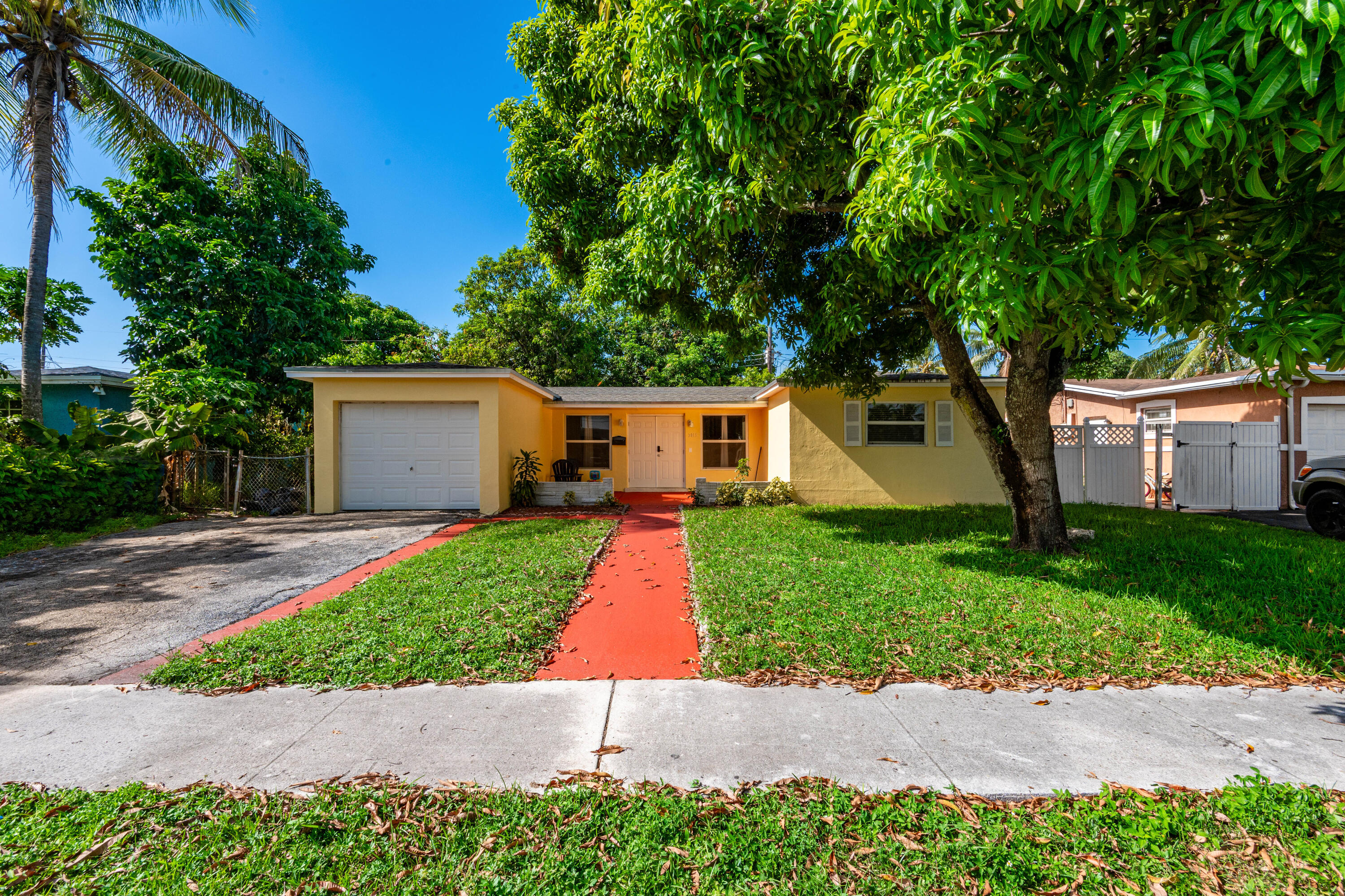 3611 NW 40TH Court, Lauderdale Lakes FL 33309