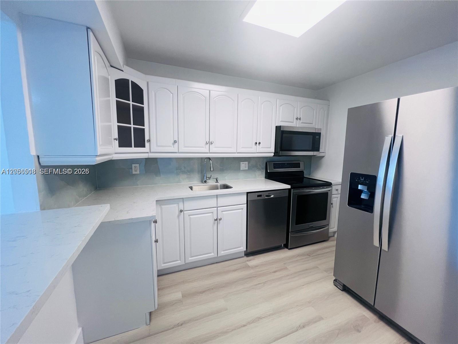 1200 NE Miami Gardens Dr # 501W — Photo 3