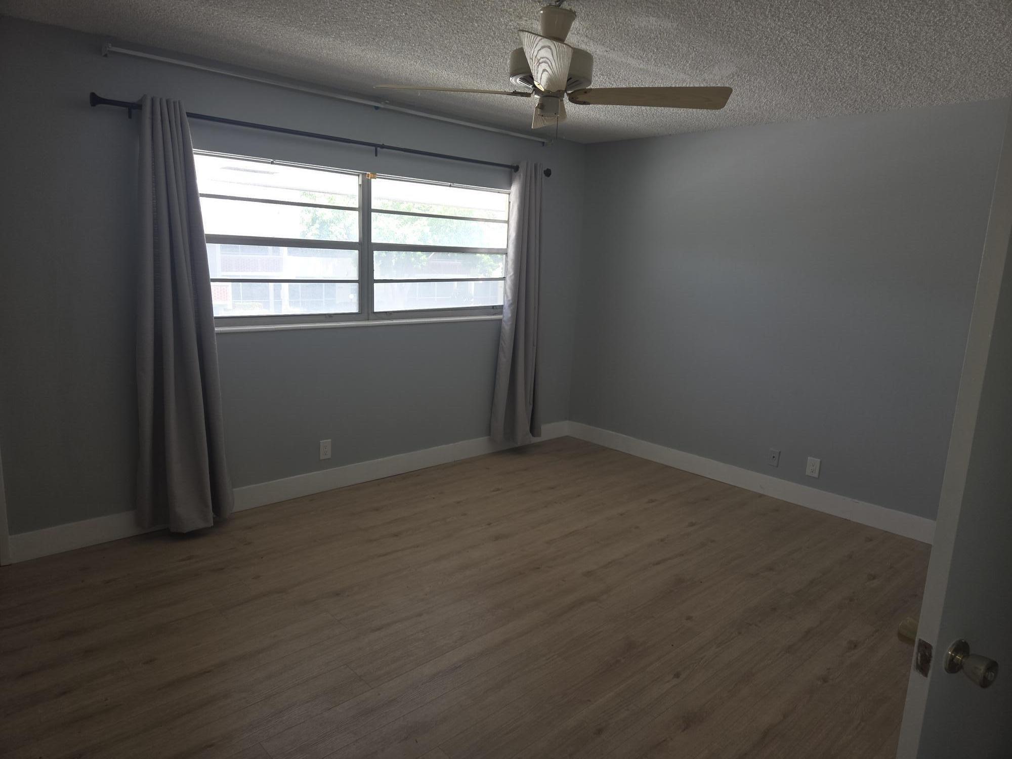 2800 NE 14th St # 217 — Photo 5