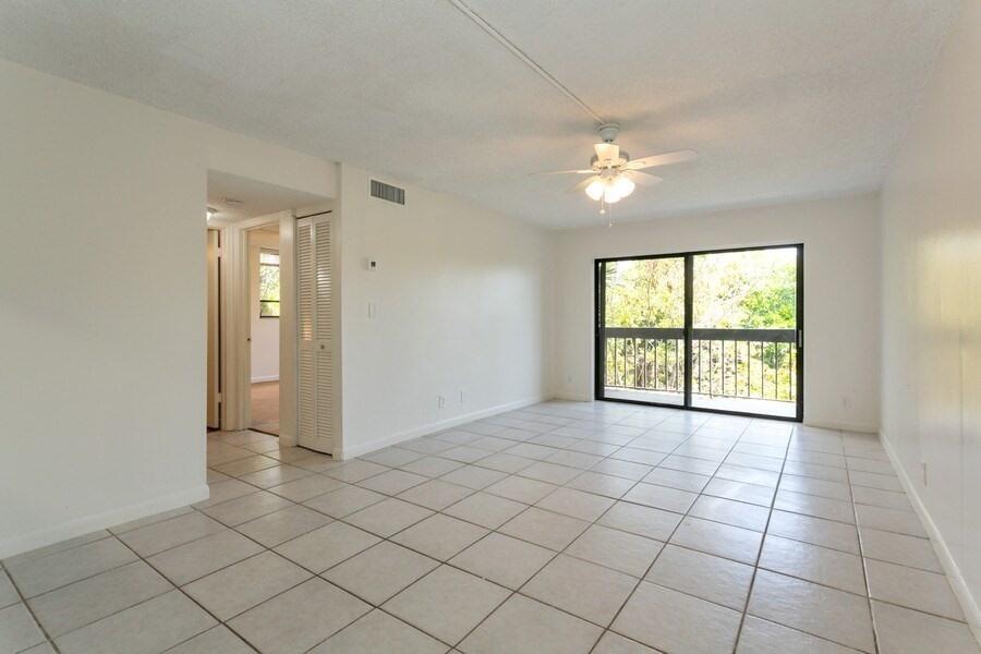 1720 N Congress Avenue # 305, West Palm Beach FL 33401