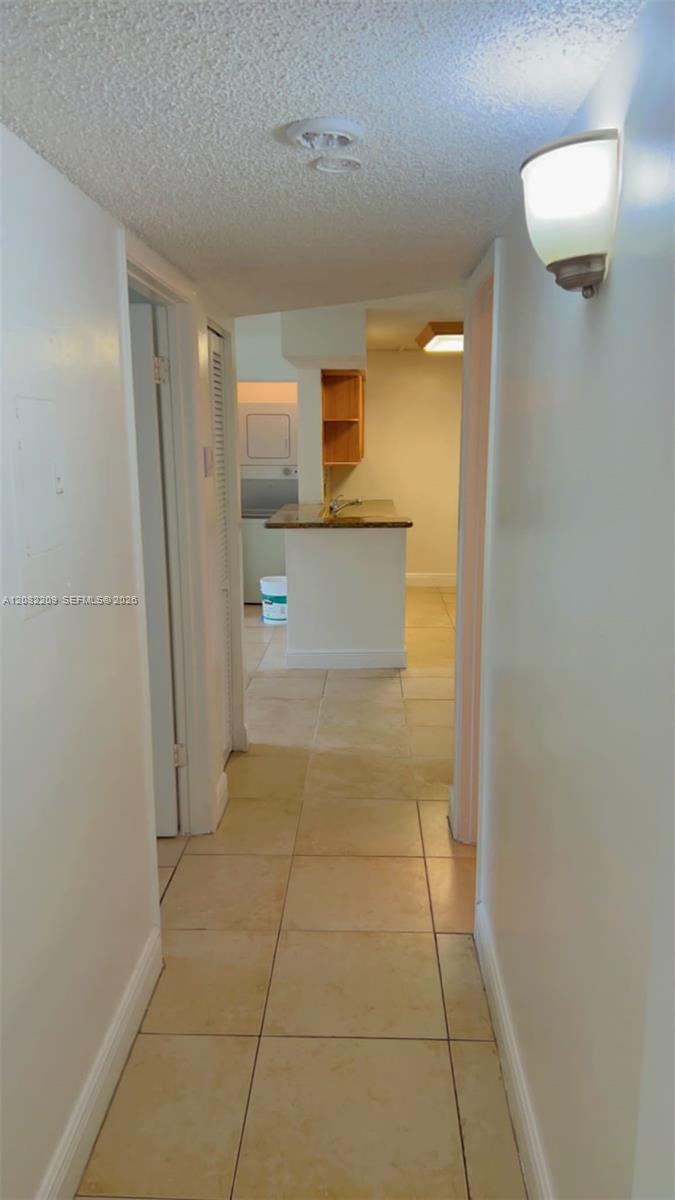 1263 SW 46th Ave # 2104 — Photo 3