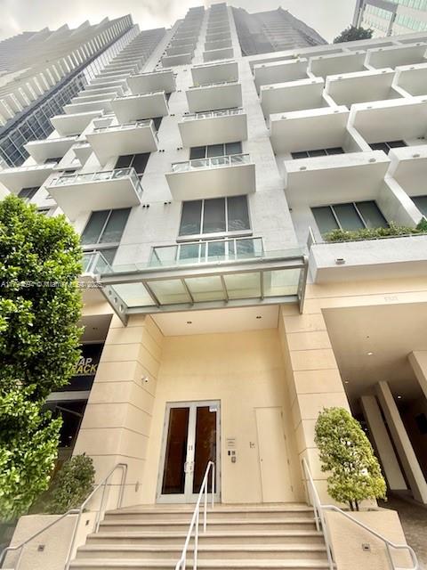 1050 Brickell Ave # 1602, Miami FL 33131