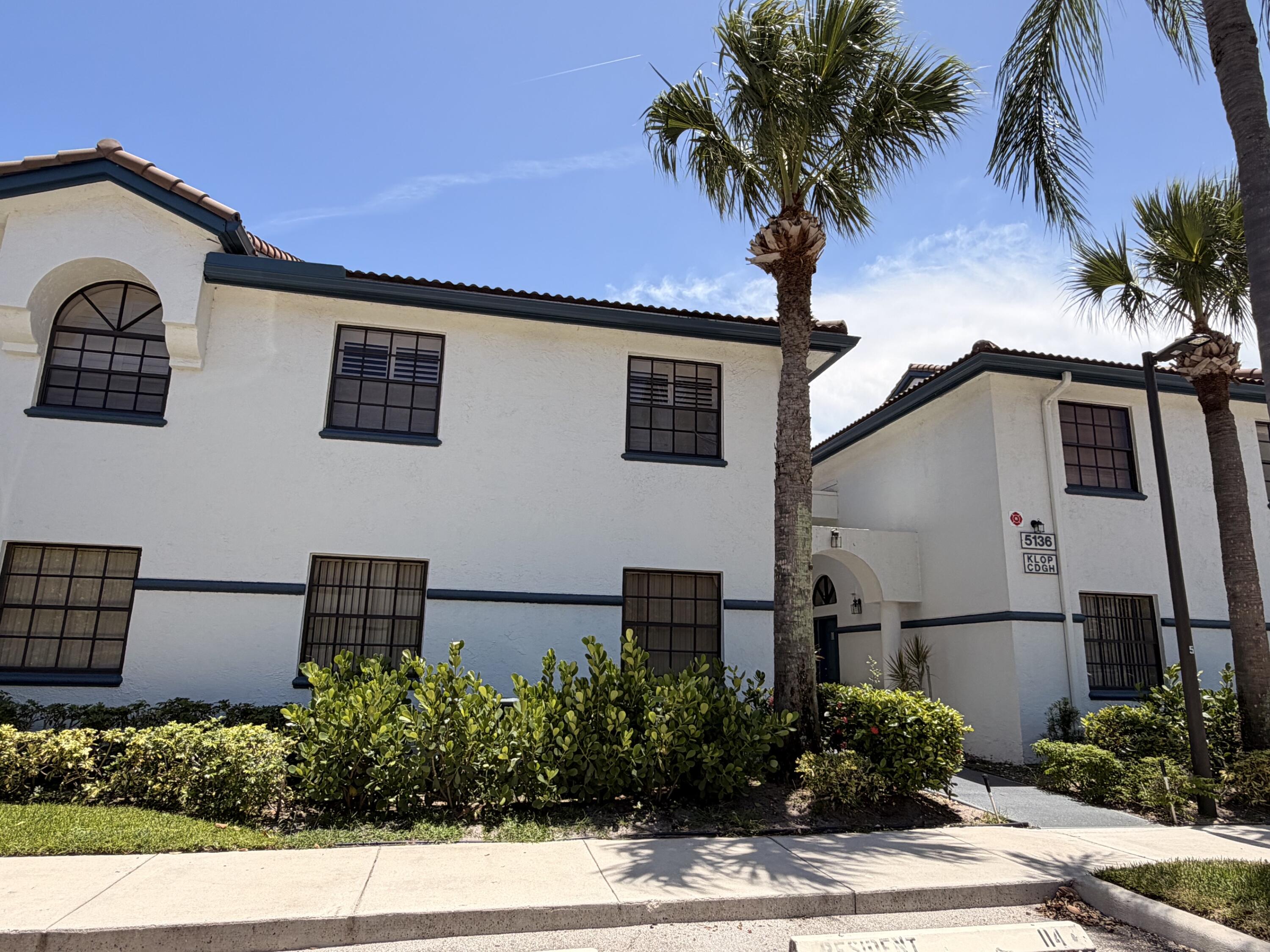 5136 FLORIA Drive # G — Photo 2