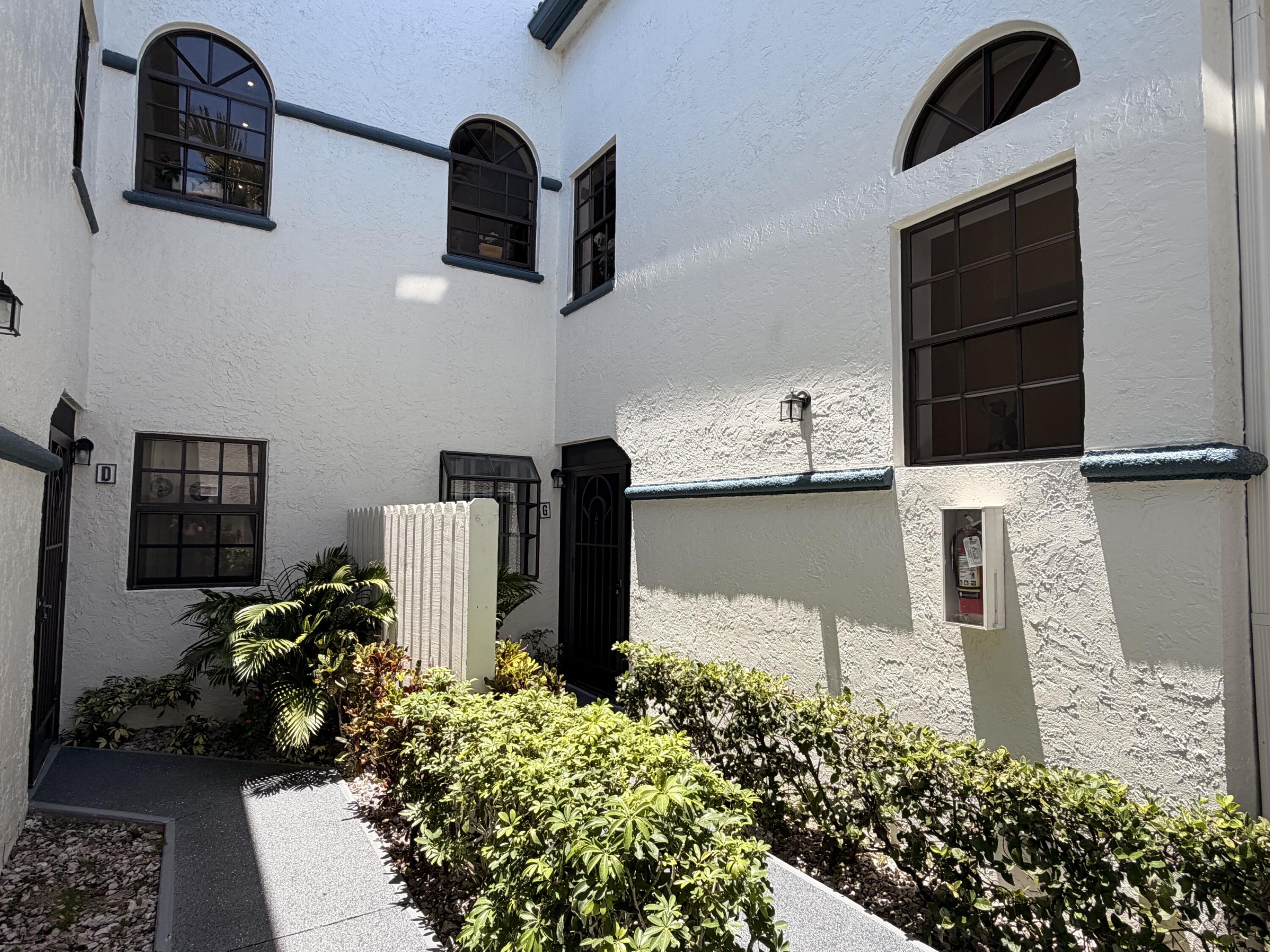 5136 FLORIA Drive # G — Photo 3