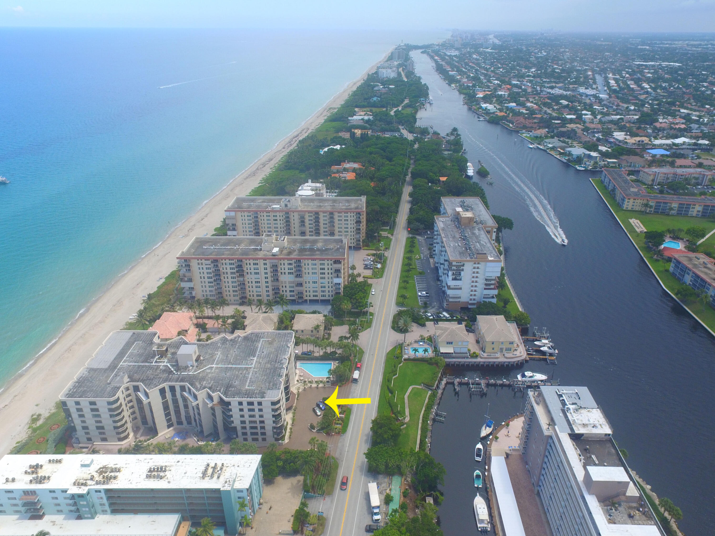 1155 Hillsboro Mile — Photo 2
