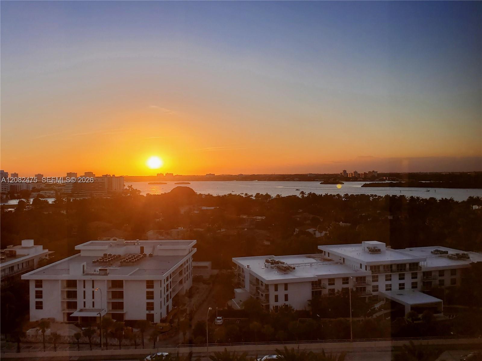 10275 Collins Ave # 523 — Photo 4