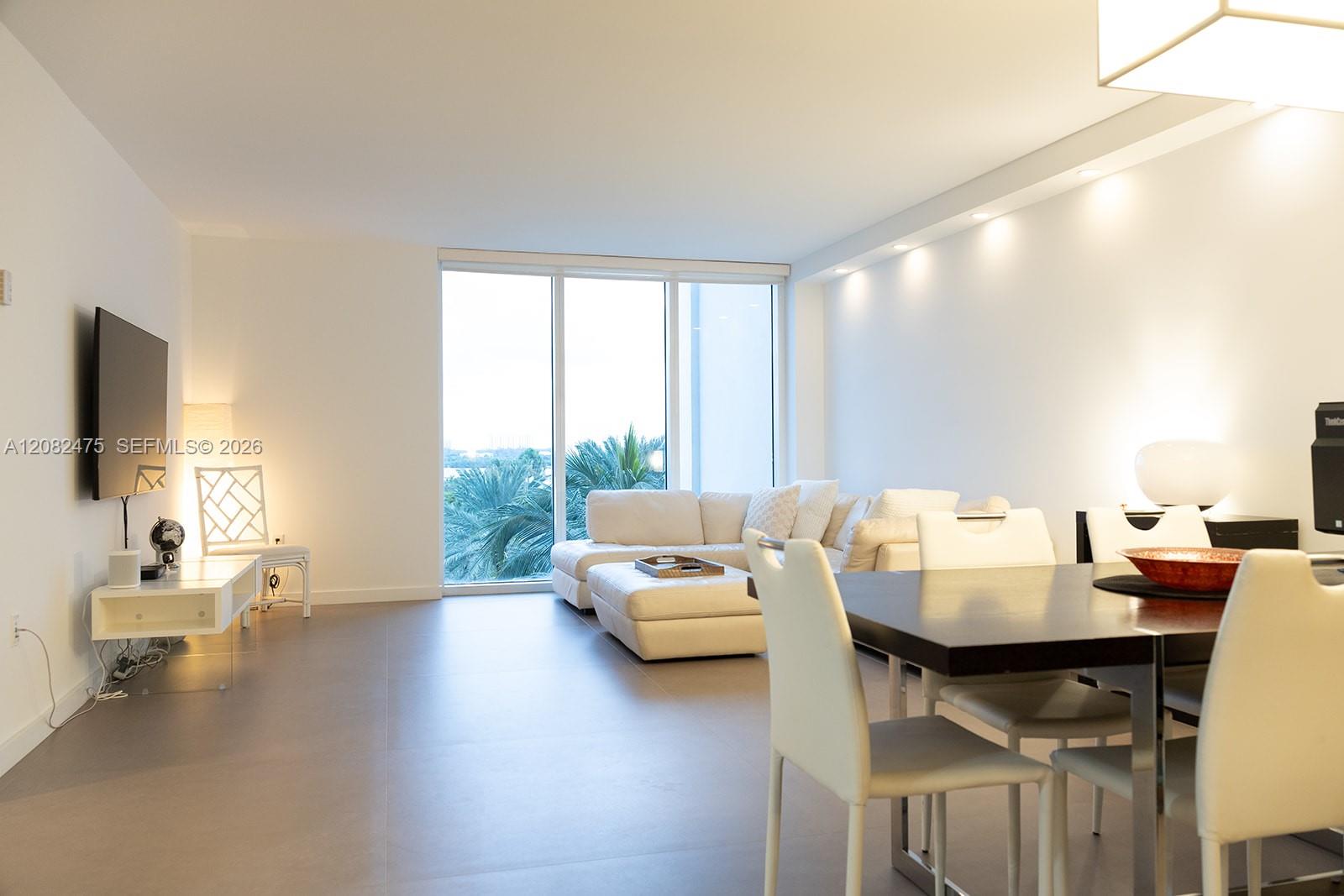 10275 Collins Ave # 523 — Photo 5