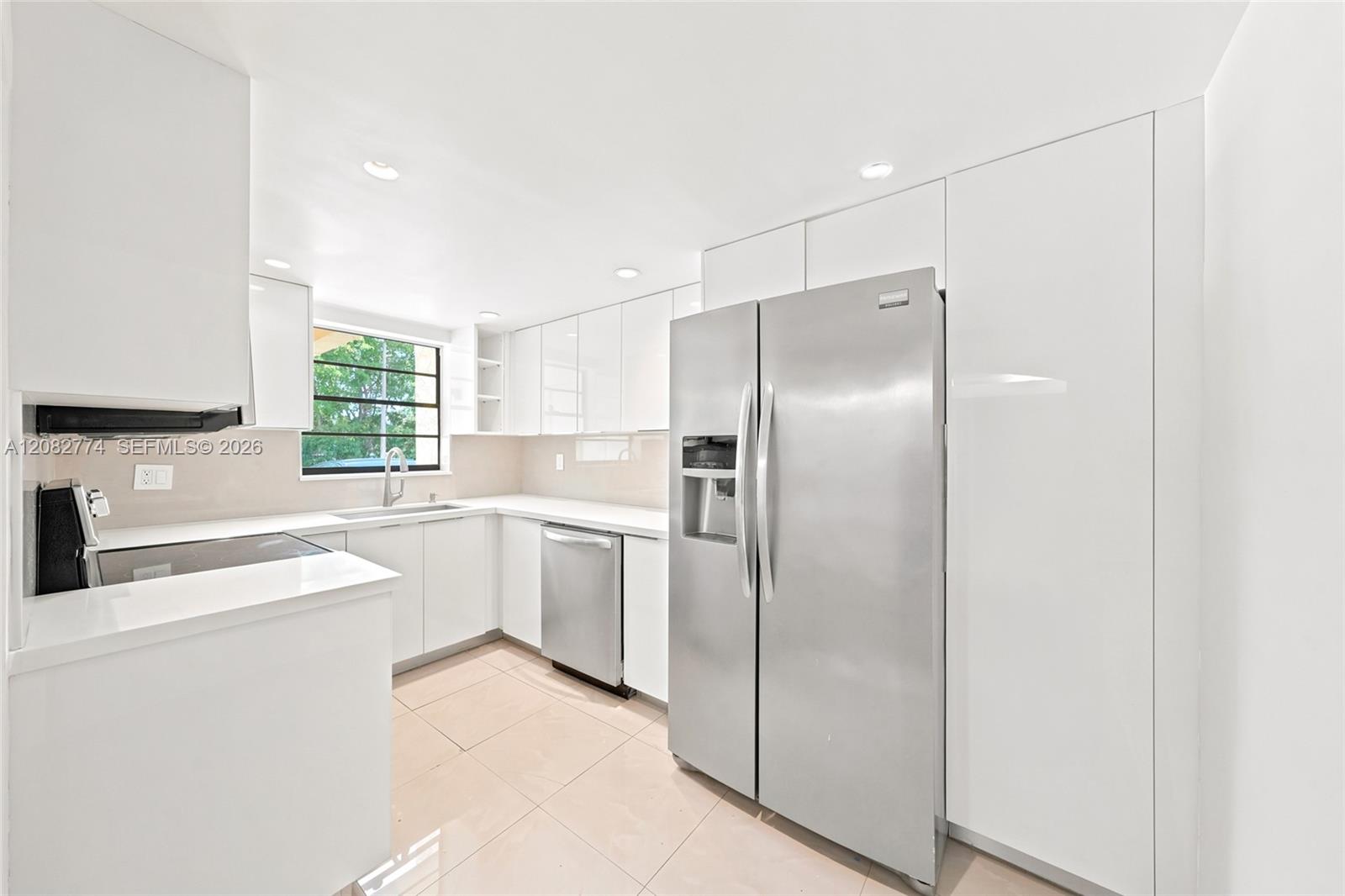 9674 Fontainebleau Blvd # 28 — Photo 3