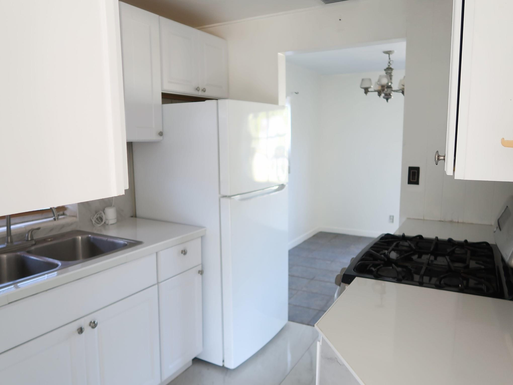 5308 Marcia Place — Photo 2