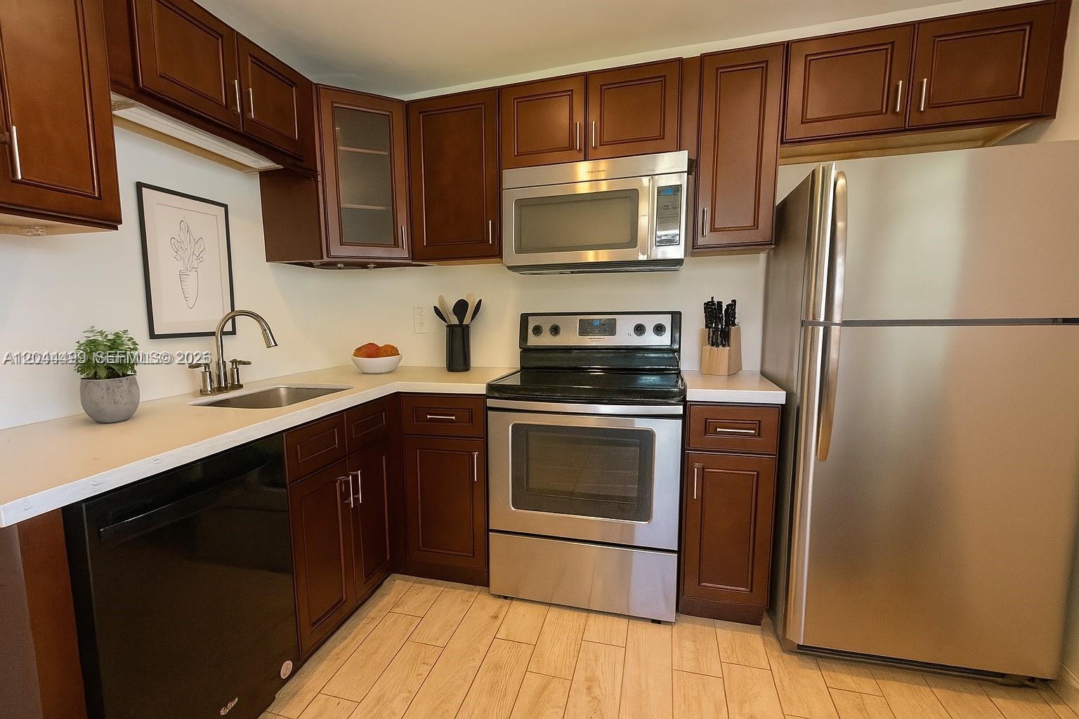 1044 S Independence Dr # 1044I View 3