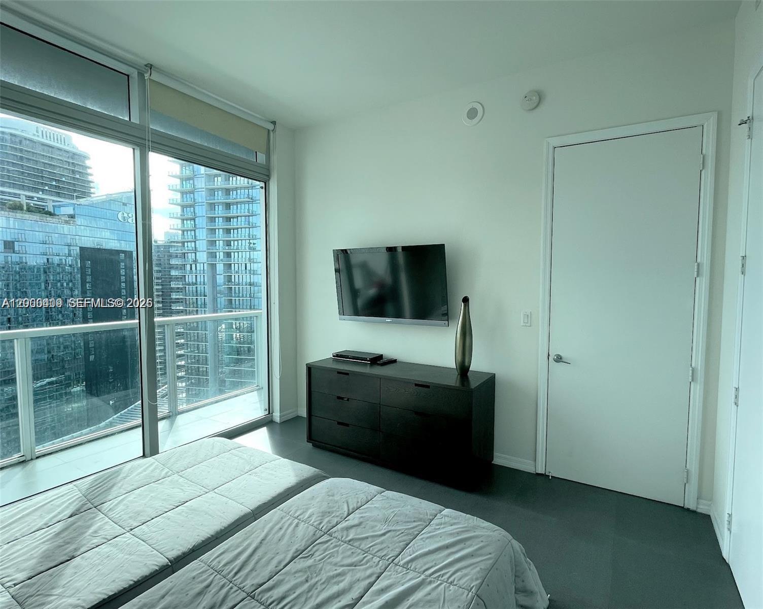 55 SE 6th St # 4102 View 15