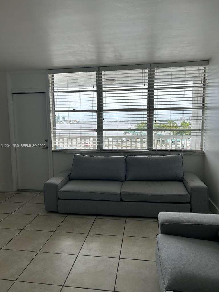 2016 Bay Dr # 602 — Photo 3