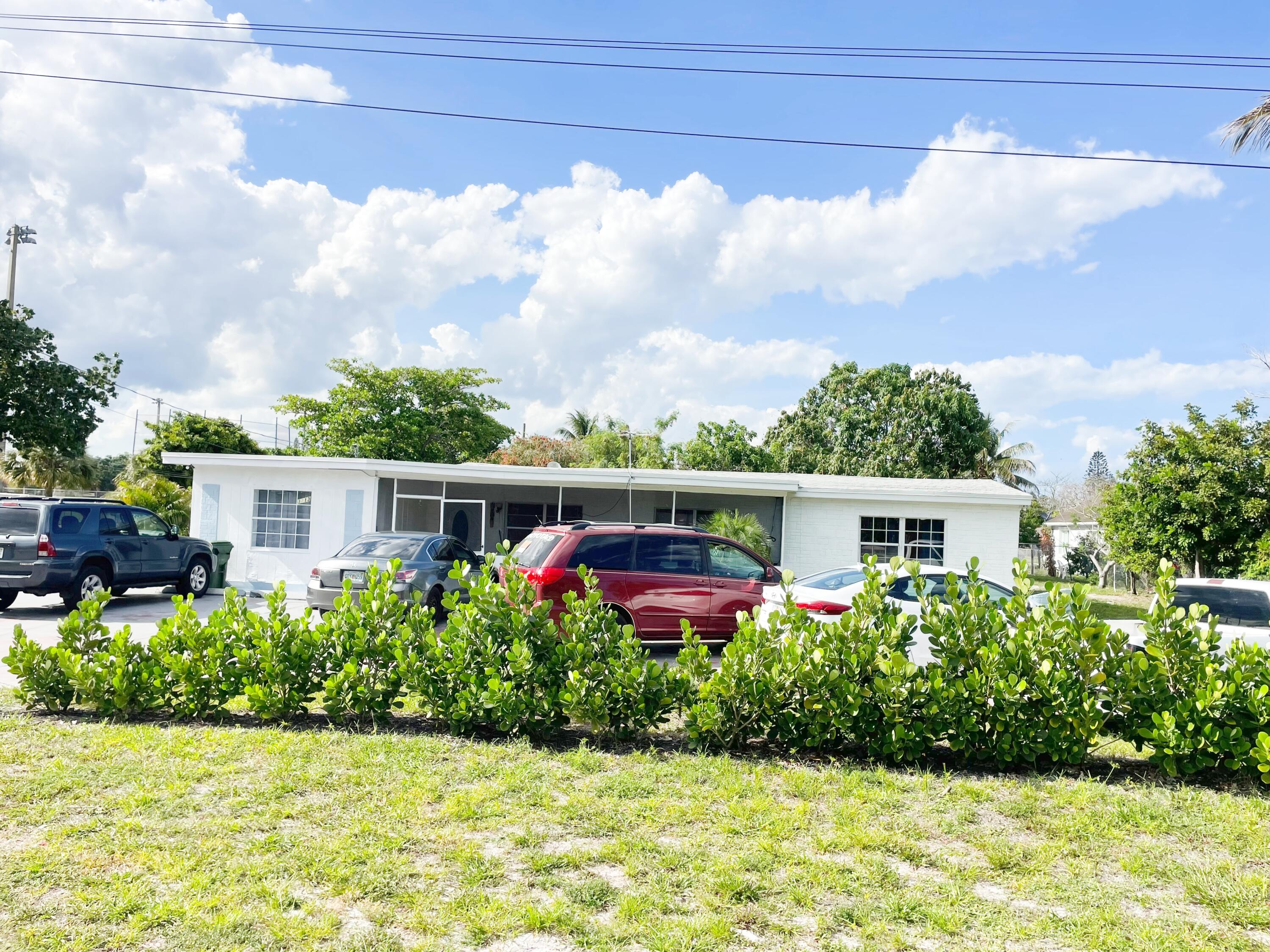 3213 Drew Way — Photo 4
