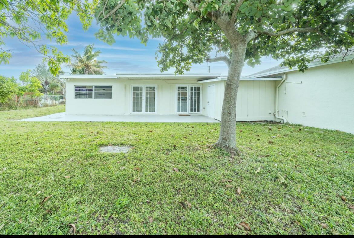 3213 Drew Way — Photo 3