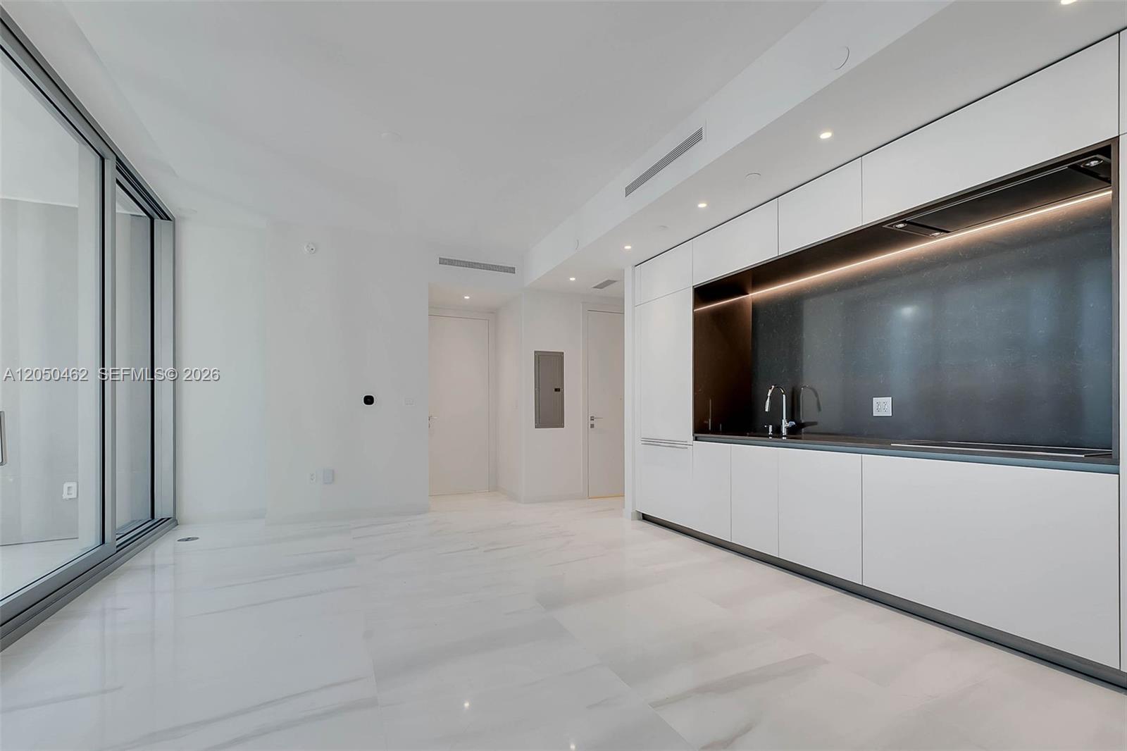 300 Biscayne Boulevard Way # 3008W, Miami FL 33131