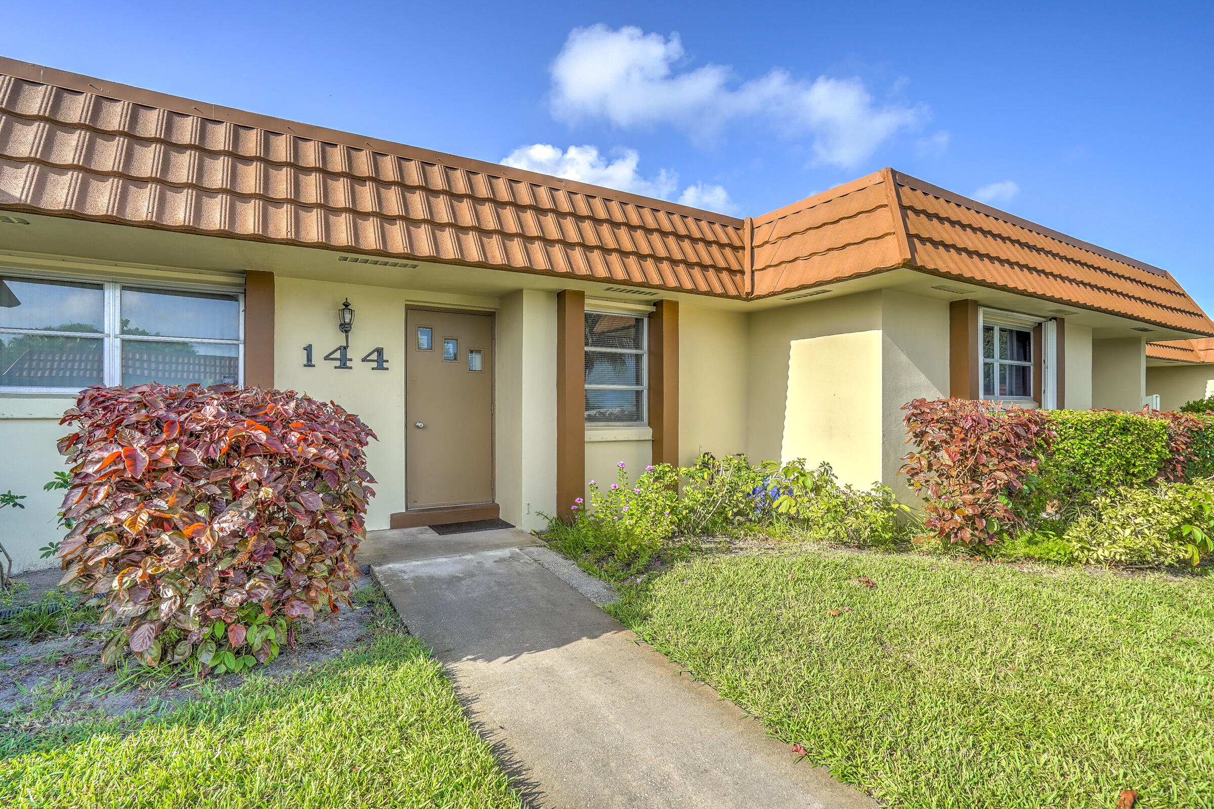 5780 FERNLEY Drive W # 144, West Palm Beach FL 33415