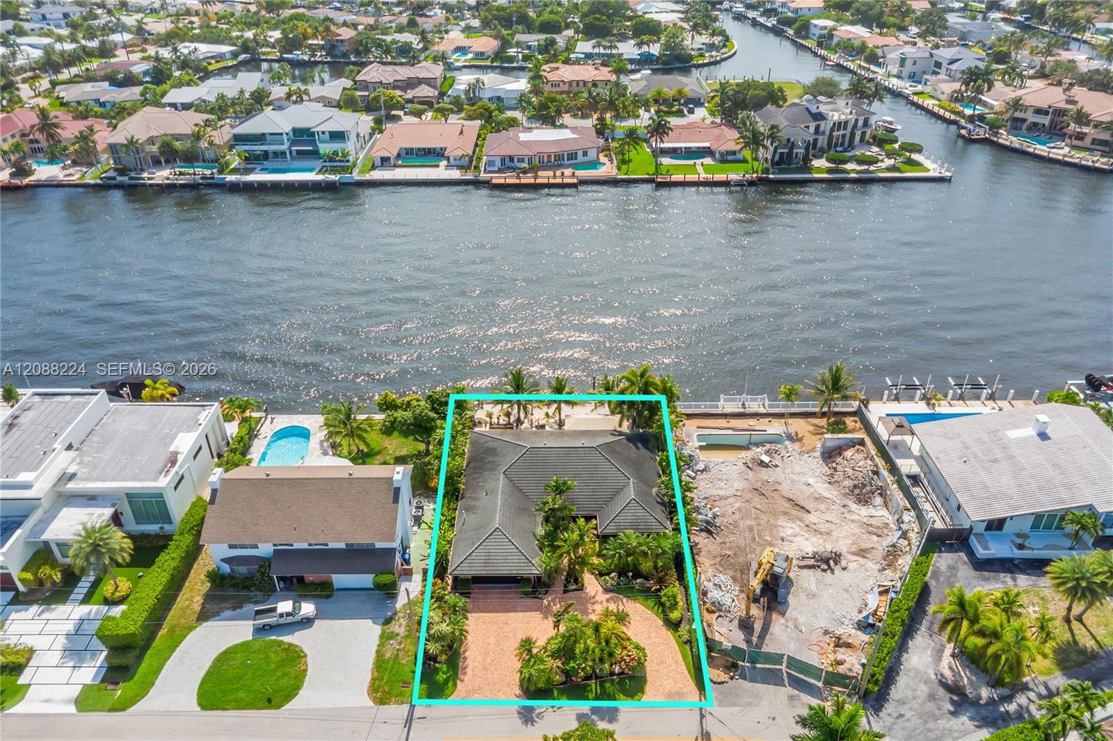 4615 W Tradewinds Ave — Photo 2