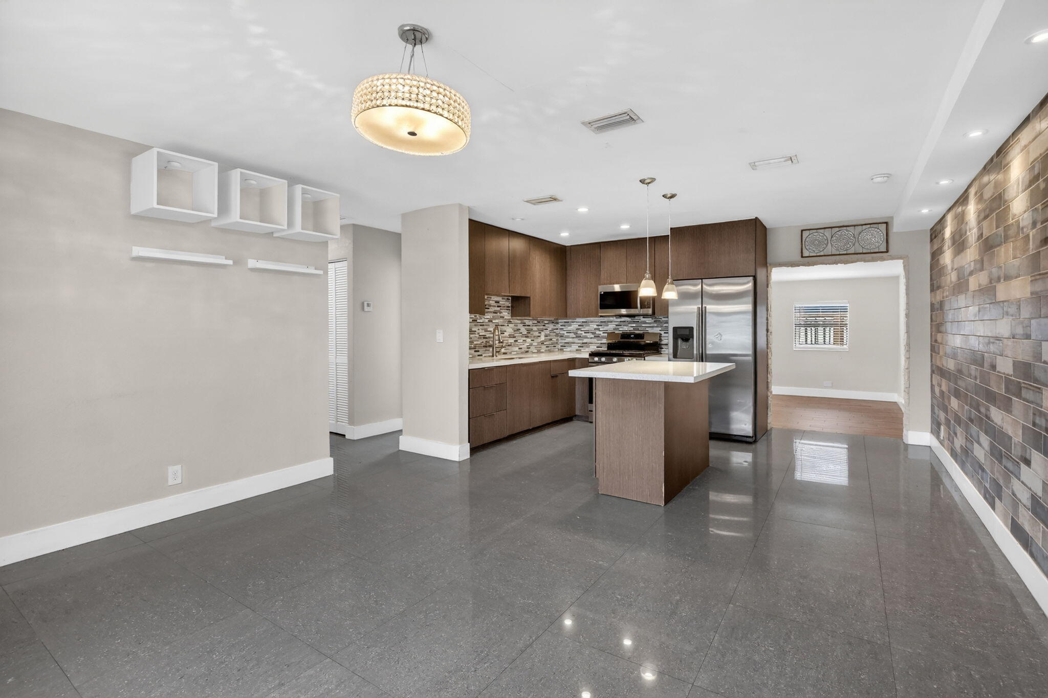 4764 SW 12th Street — Photo 5