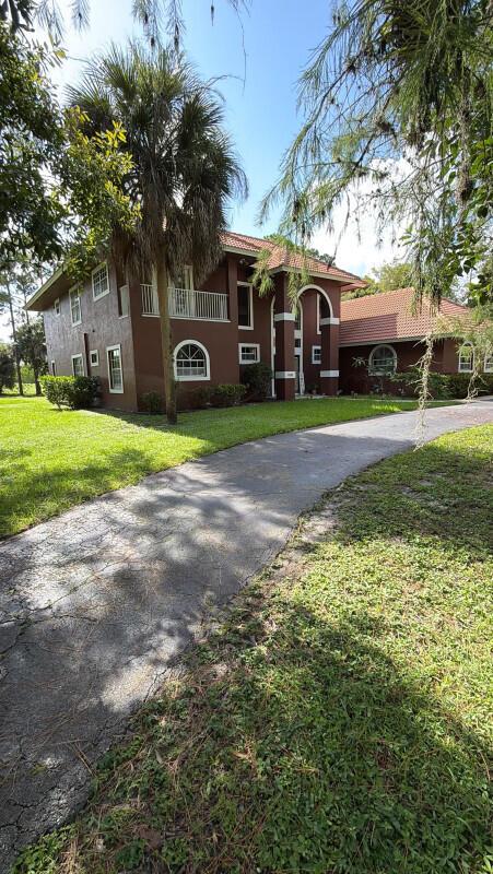 827 Squire Drive, Wellington FL 33414