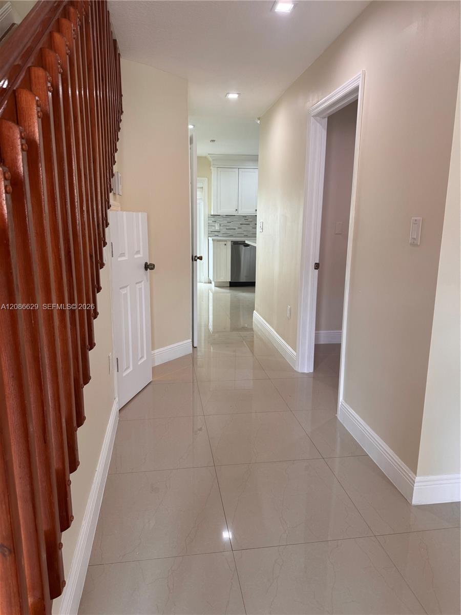 7075 NW 173rd Dr # 1406 — Photo 4