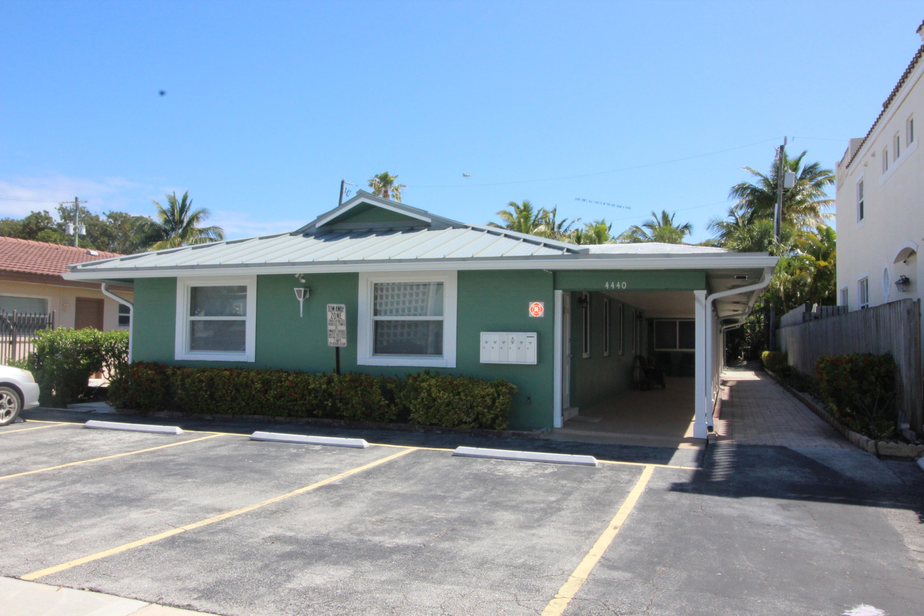 4440 Bougainvilla Drive # 4b, Lauderdale By The Sea FL 33308