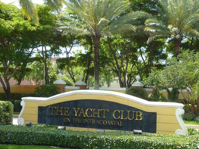160 YACHT CLUB Way # 211, Hypoluxo FL 33462