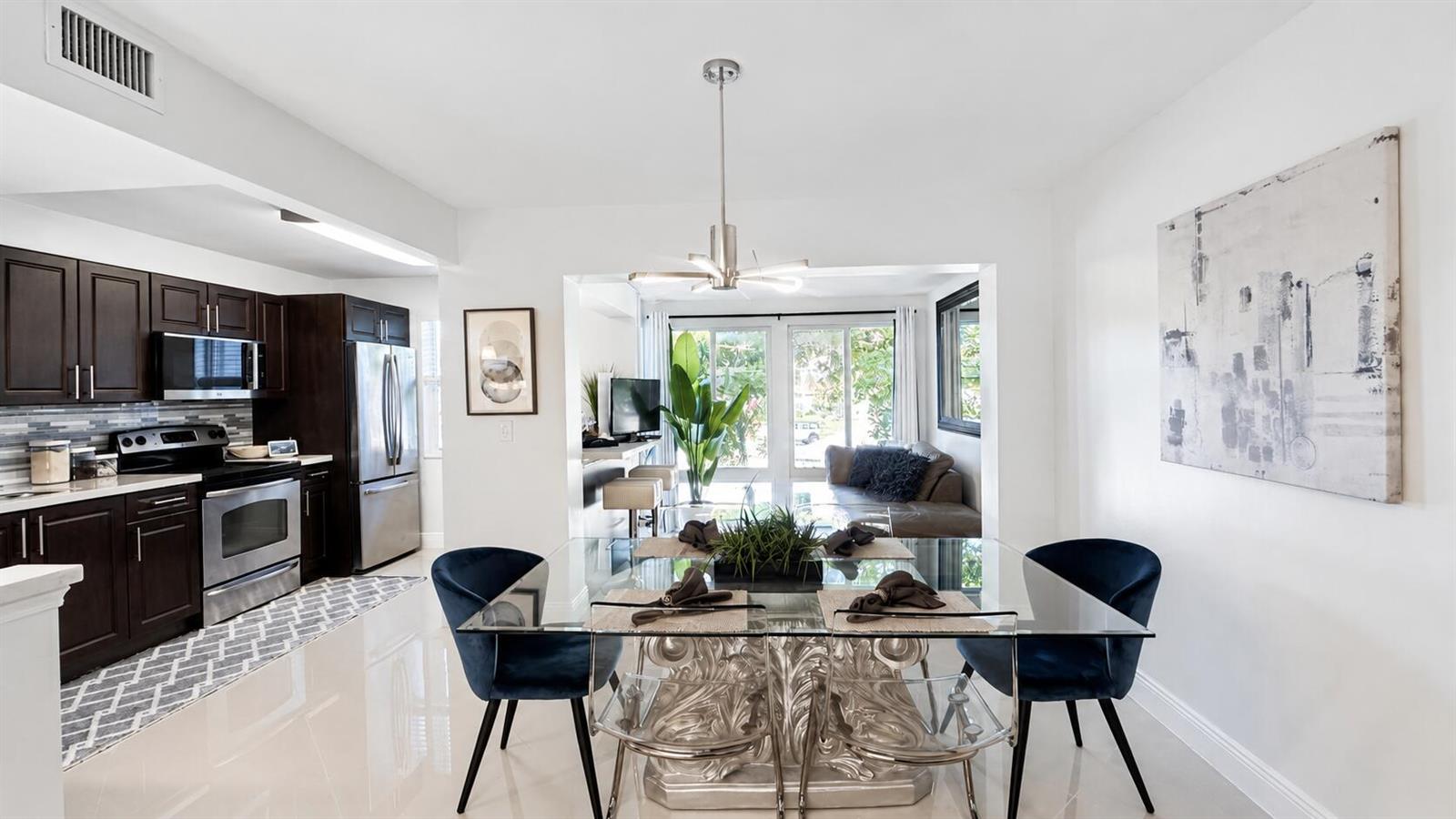 KITCHEN & DINING