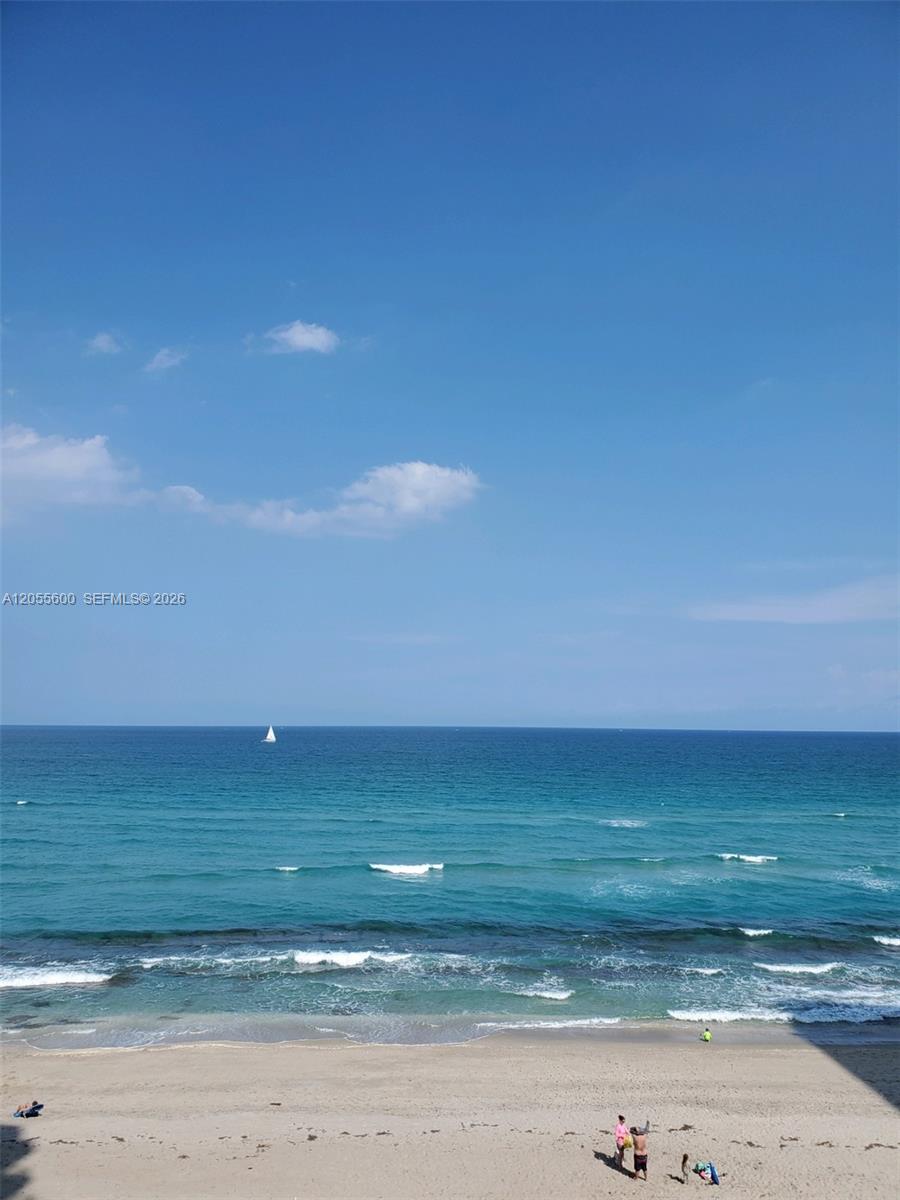 5460 N Ocean Dr # 4B, Singer Island FL 33404