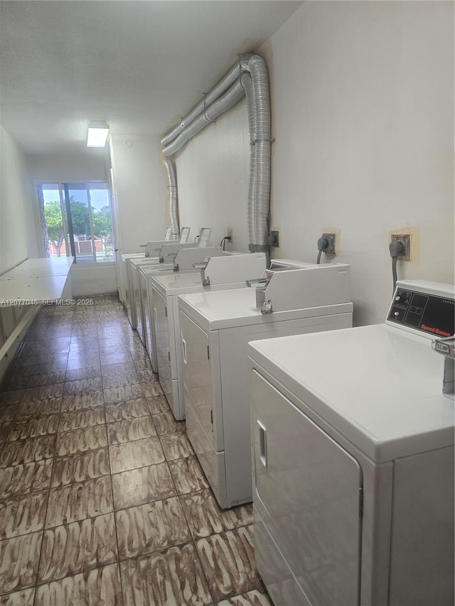 8990 SW 24th St # 226 — Photo 2
